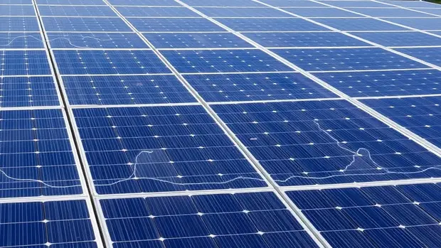 Optimiseur de puissance face à l’ombrage partiel et au microclimat toiture : maximiser le rendement PV